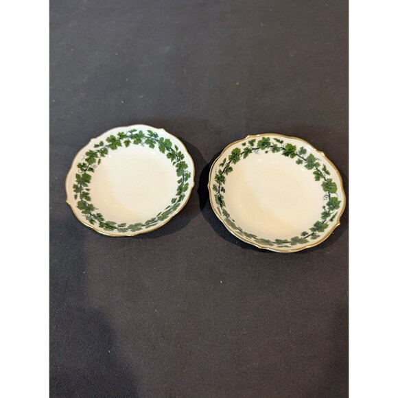 Pair Meissen Green Ivy Small Scalloped Dishes Late 19th Century – First Quality - Picture 1 of 9